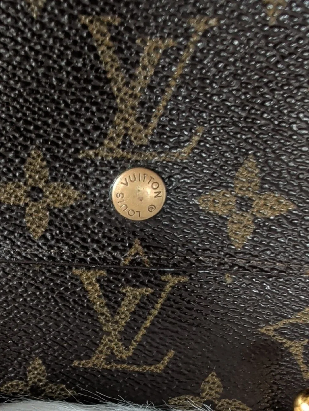Authentic Louis Vuitton Monogram Compact Snap Wallet in Brown and Gold - Picture 2 of 9